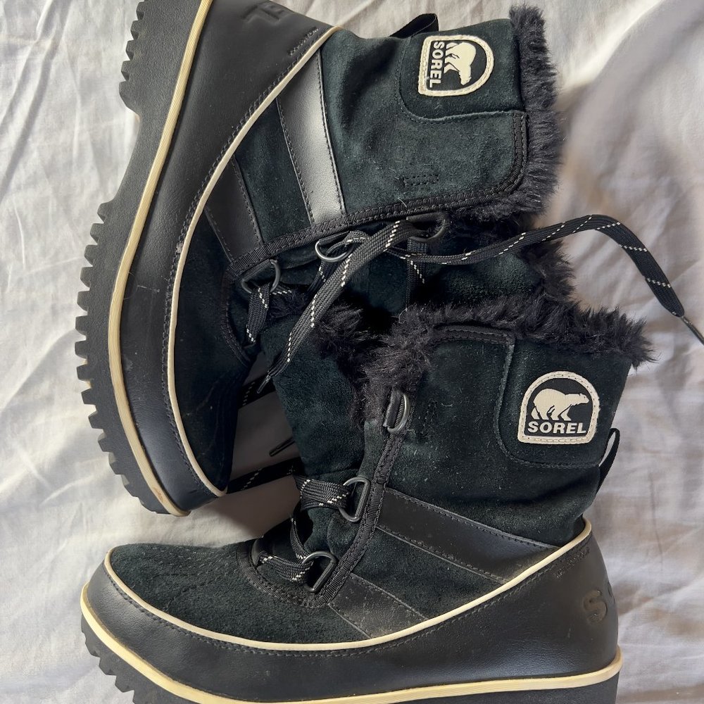 Women's Sorel Boots - Size 8 - Lightly Worn